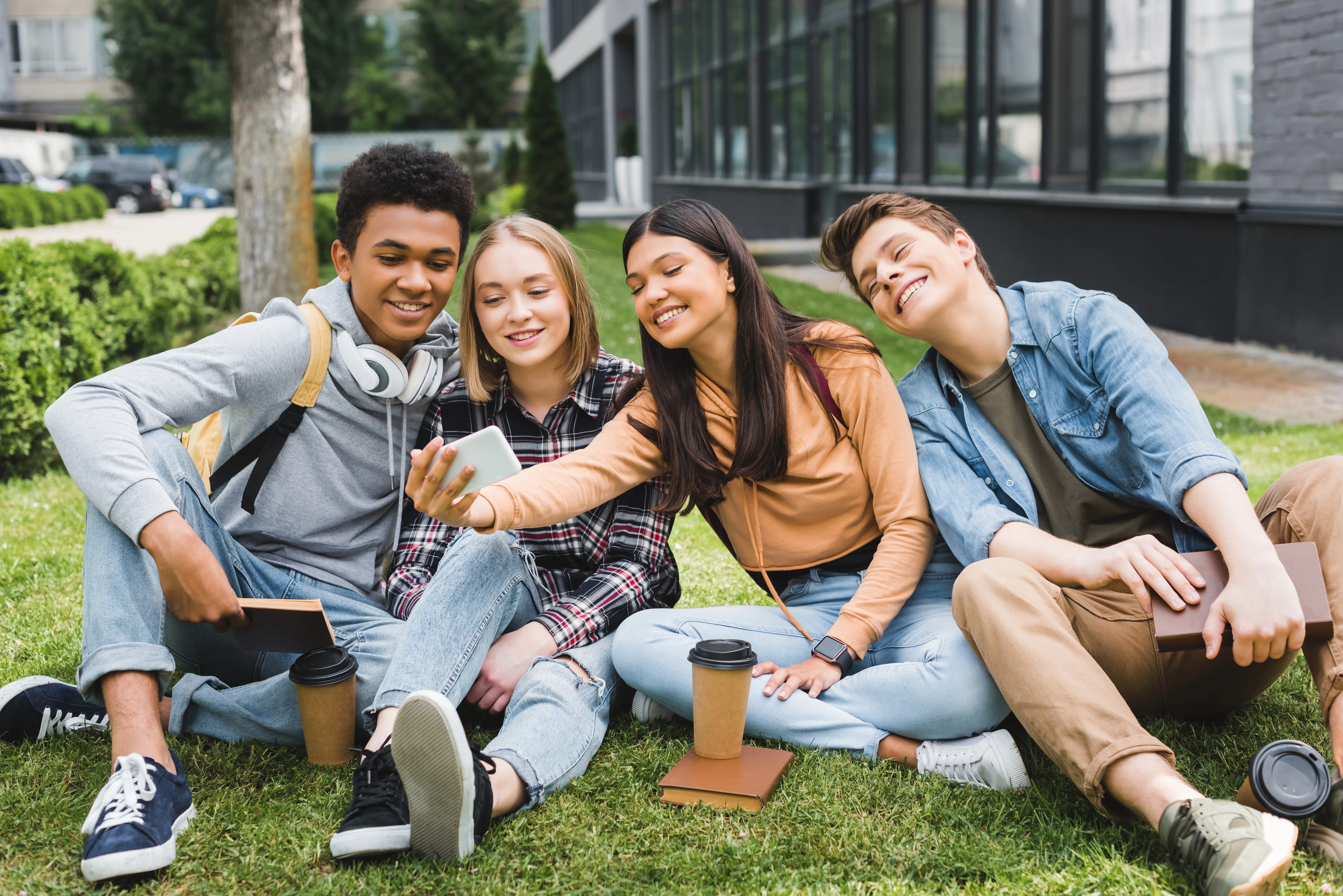Adolescentes e jovens adultos
